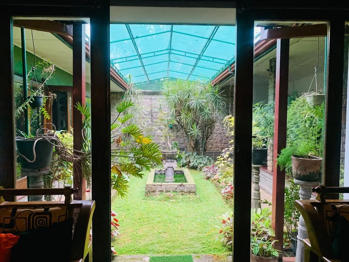 Homestay Yalegoda Walauwa Kandy