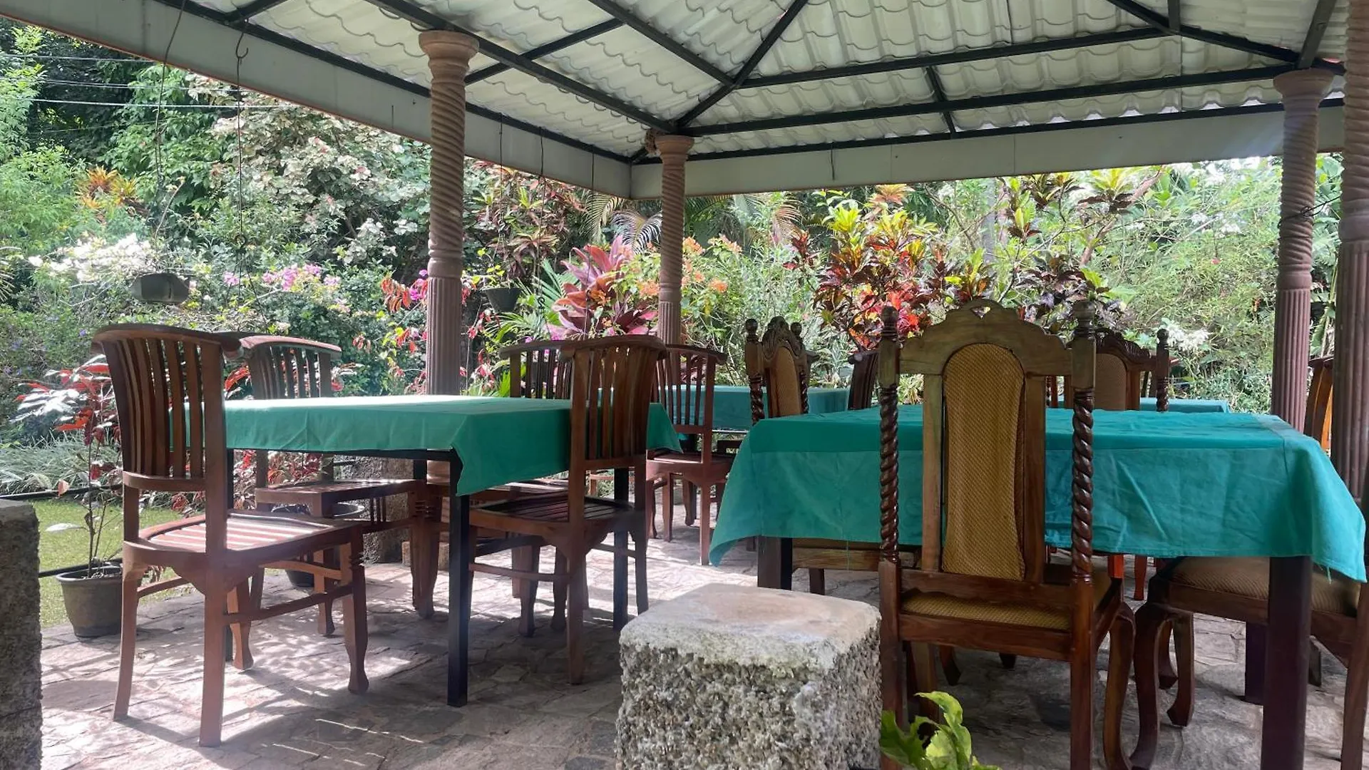 Homestay Yalegoda Walauwa Kandy